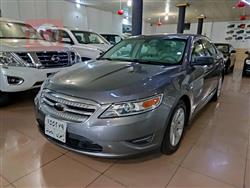 Ford Taurus